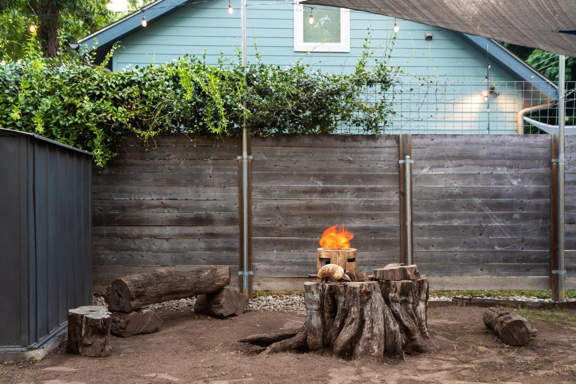 East W Bbq Firepit Fun Yard Casa de Férias *